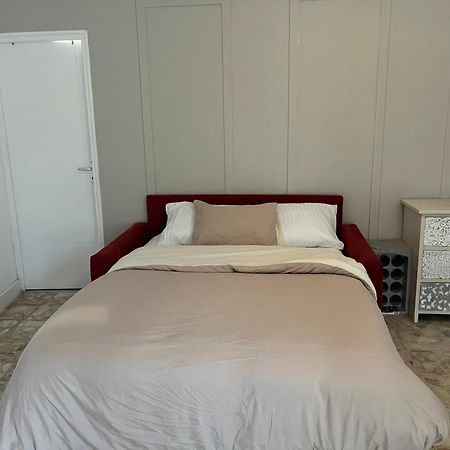 Loge Zen Apartment Chateauroux Exterior photo