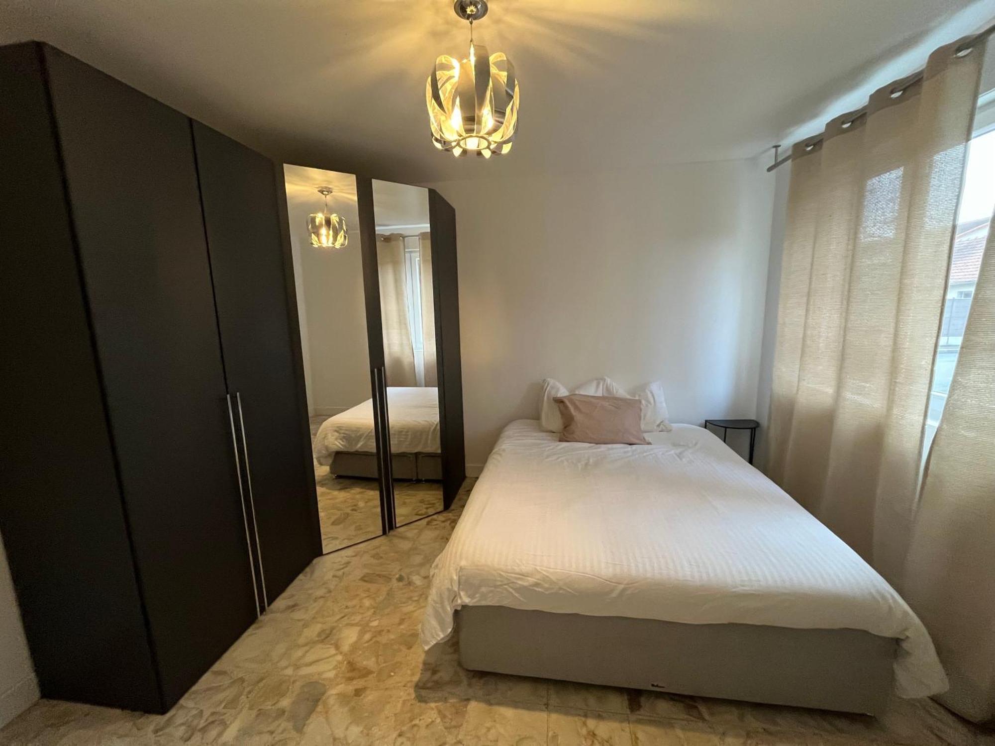 Loge Zen Apartment Chateauroux Exterior photo